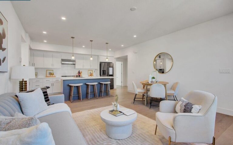 16023 Bartlett Ct, Los Gatos, CA 95032
