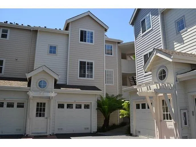 612 Arcadia Ter UNIT 304